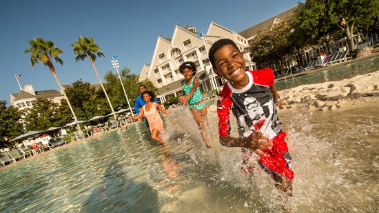 Família Yacht Club Resort