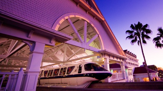 Transporte por monotrilho da Disney